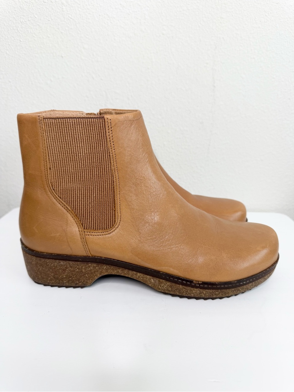 BRIOSO Brown Leather Ankle Boots Size 9